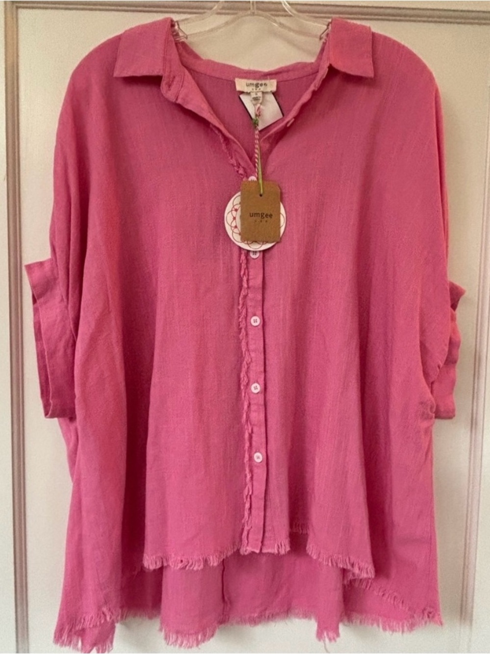 Umgee NEW Linen Blend Oversized Button Front Top Pink Fringed Edge Womens Small